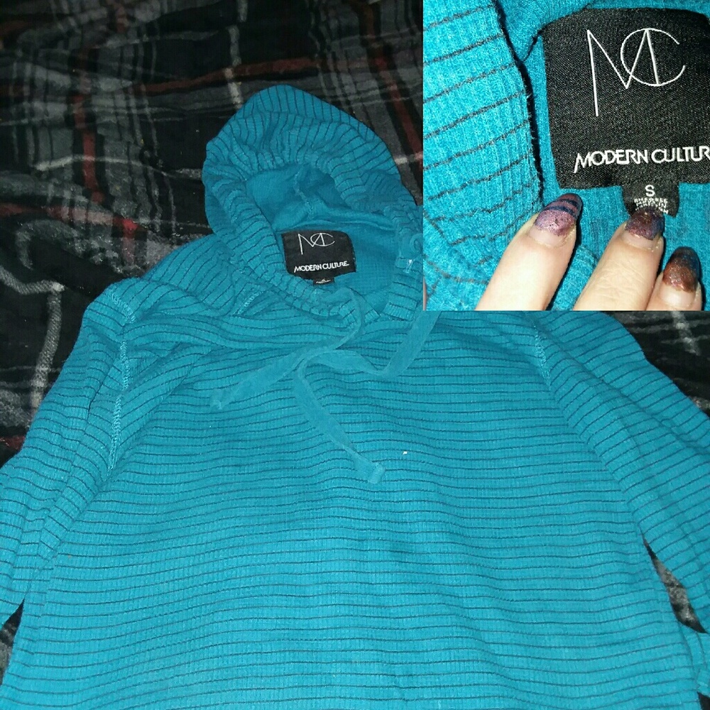 Clothes - Picture 2 of 4